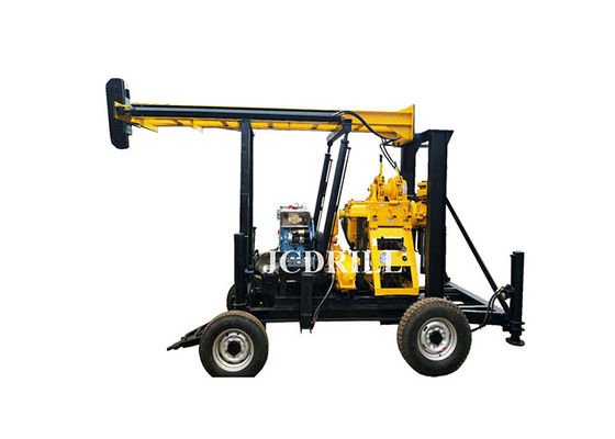 satın al 200 Metre Treyler Çekirdeği CE Su Sondajı Rig Makinesi Çevrimiçi üretim