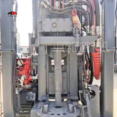 İyi bir fiyat. 200m Dizel Motorlu Su Sondajı Rig Çelik Raylı Sondaj çevrimiçi